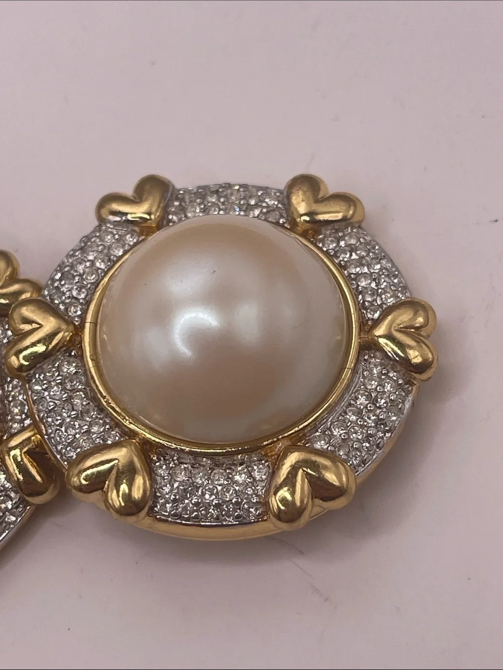 07.08.26-5 Nina Ricci  Faux Pearl Button Clip on &Goldtone Heart Accent Earrings